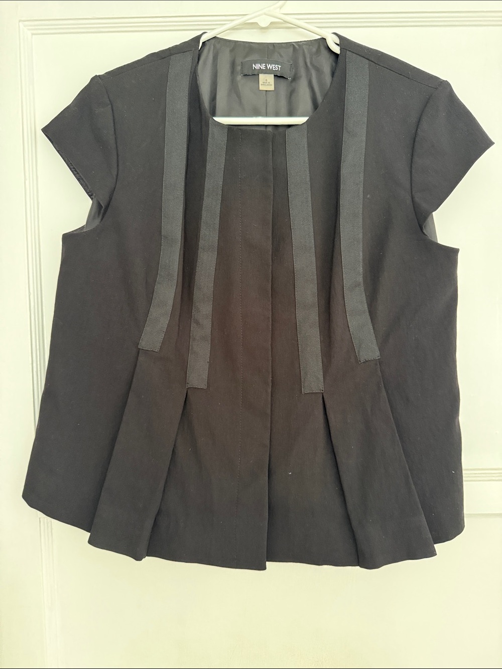 Nine West Black Cap-Sleeve Pleated Front Top